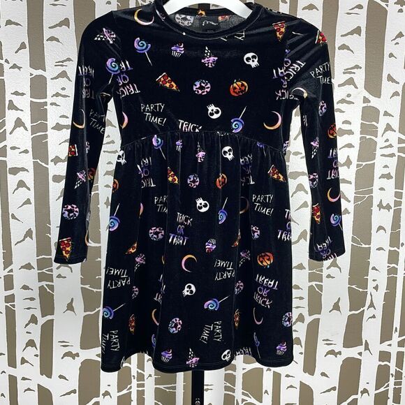 art class Other - Halloween Girls Black Velvet Long Sleeve Halloween Dress XS 4/5
